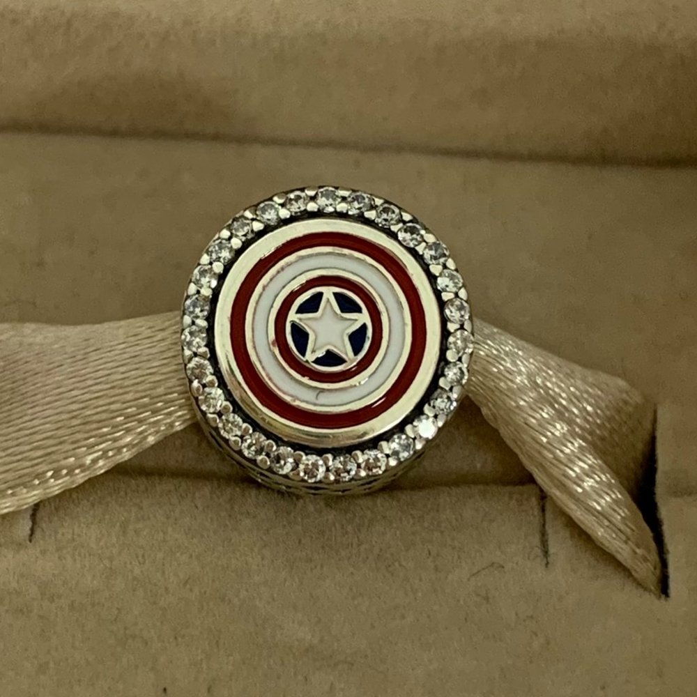 Pandora Marvel The Avengers Captain America Charm